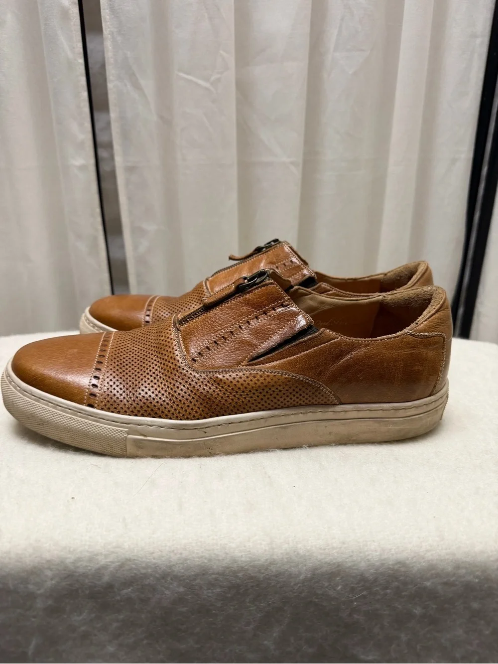 Vintage Peruzzi Italian Front Zip Sneakers